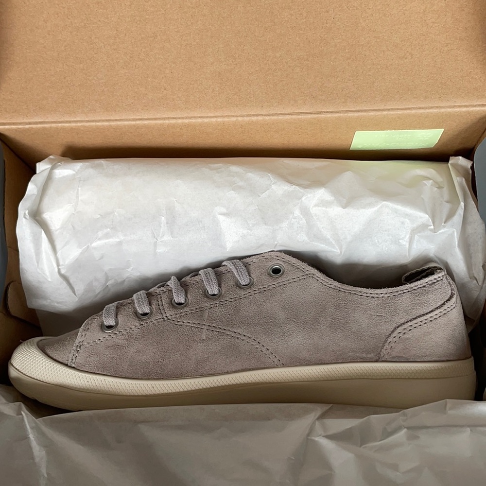 Palladium Women's Wander Lace Suede Sneaker - Picture 9 of 13